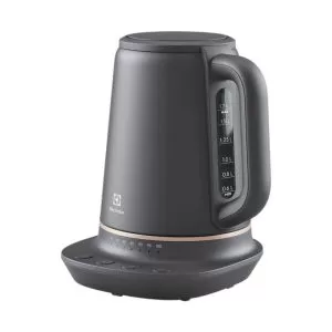 Электрический чайник Electrolux E7K1-6BP