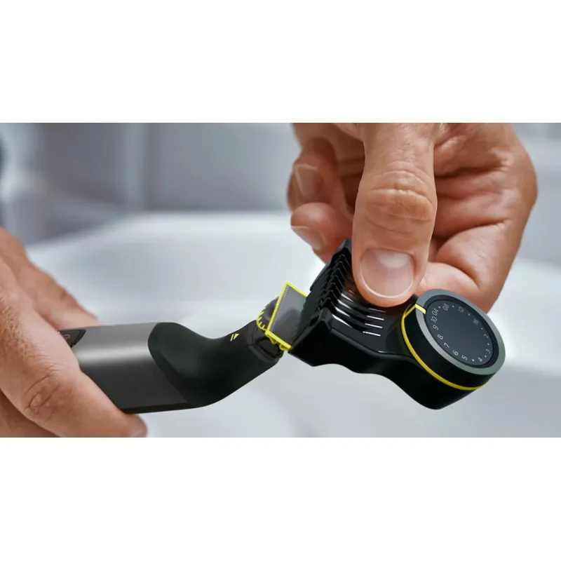 Триммер для бороды и усов Philips OneBlade Pro 360 Face + Body QP6552/15