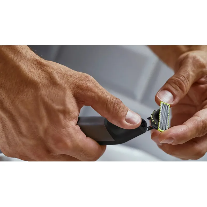 Триммер для бороды и усов Philips OneBlade Pro 360 Face + Body QP6552/15