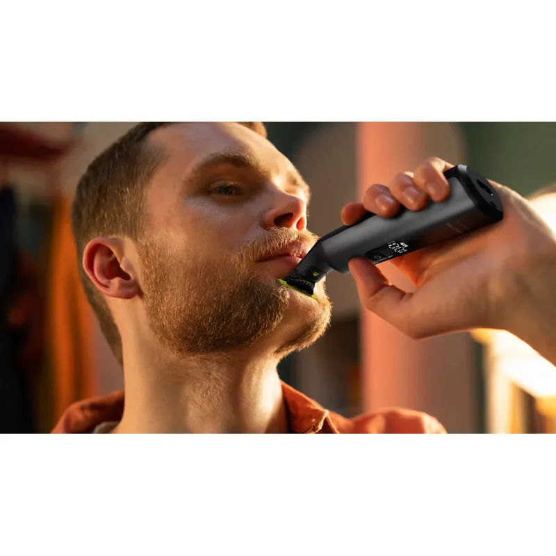 Триммер для бороды и усов Philips OneBlade Pro 360 Face + Body QP6552/15